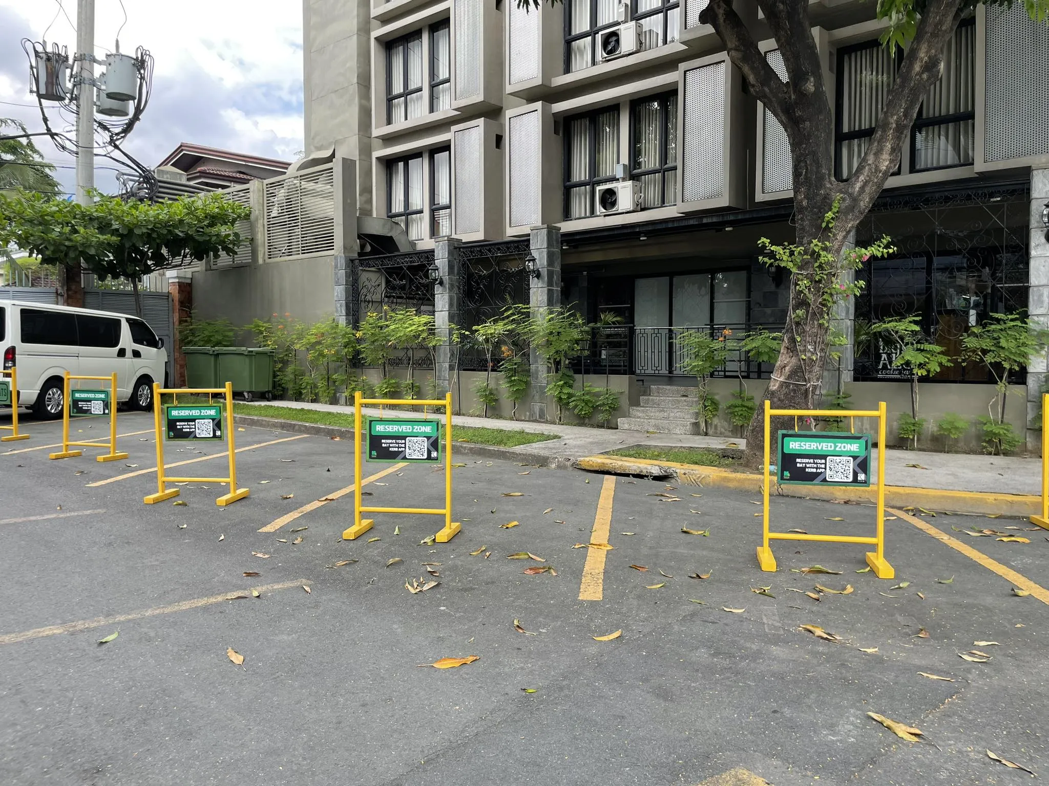 24/7 Outdoor Parking At Ceo Flats, Canopus Cor. Jupiter St Makati