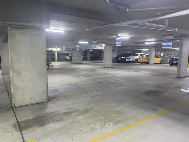 24/7 Secure Parking In Prime Milton Location