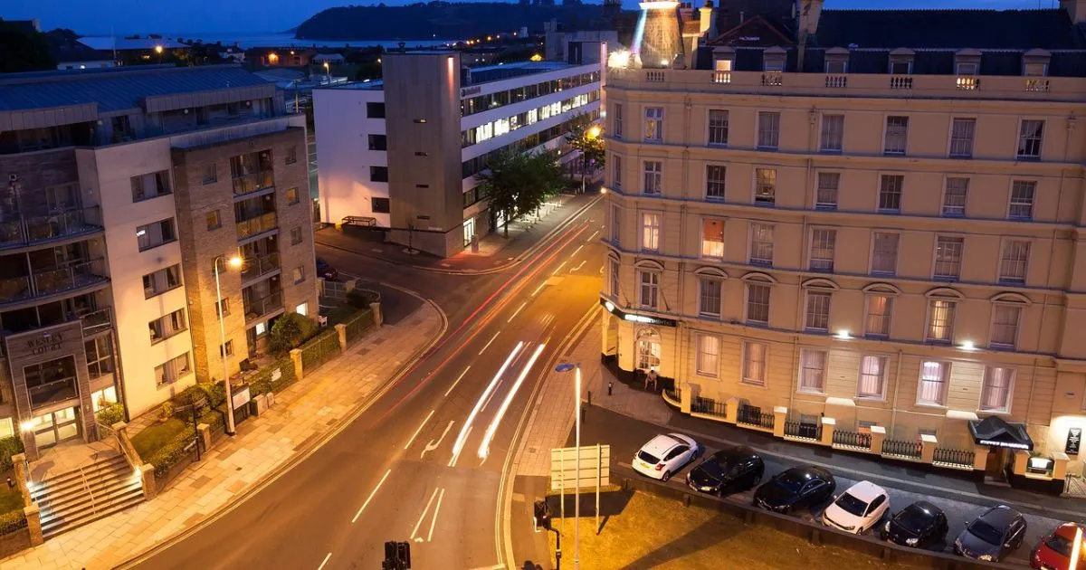 Affordable Oakland Airport Parking Garages for Budget Travelers