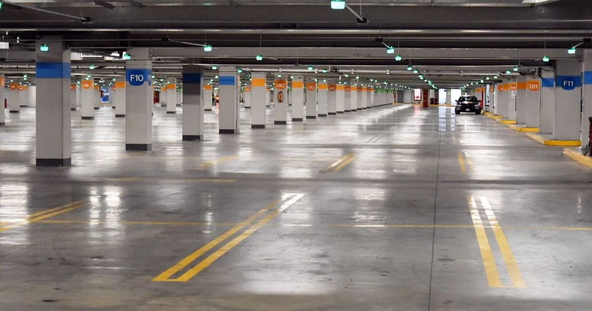 Compare and Save: Best Kelowna Airport Parking Garages Reviewed