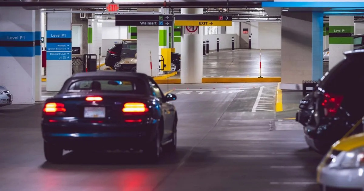 Two cars garage for rent Two cars garage for rent