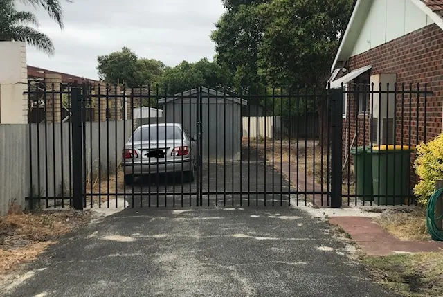 Belmont. Cheap Secure Off Road Parking Near Dom. & Int. Airports