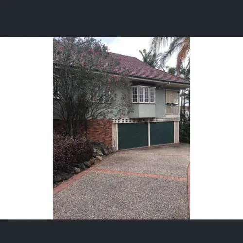 Camp Hill. Cheap Undercover Parking Near Camp Hill State School