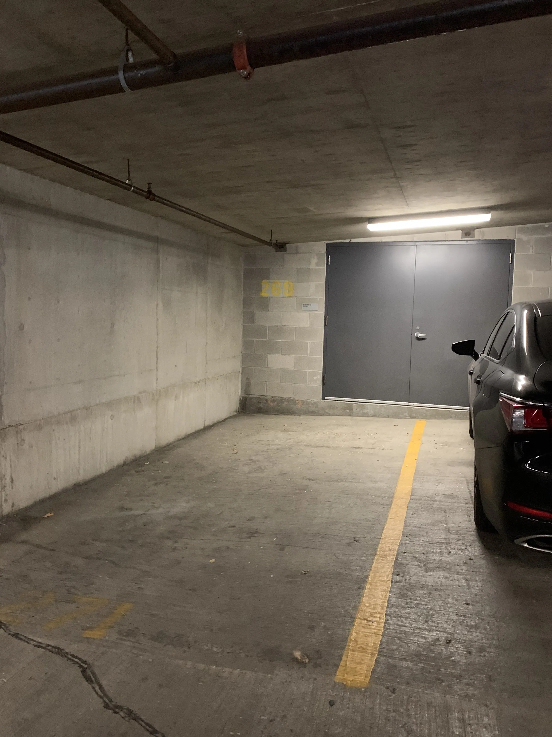 Parking For Rent - Convenient Parking Space In The Loop (corner Of Van Buren & Franklin)