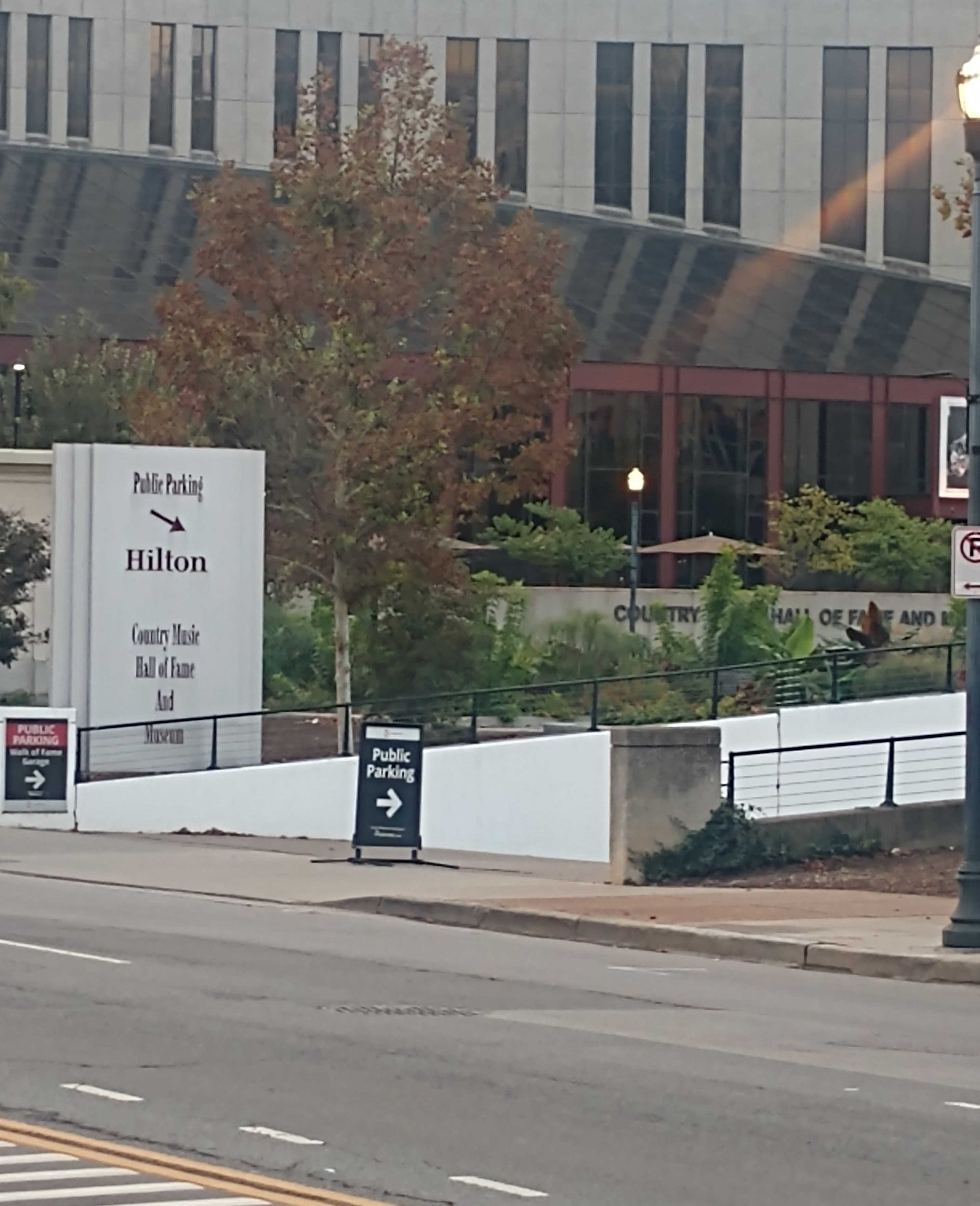 Hilton Downtown Nashville Hotel & Garage, Nashville Car Park