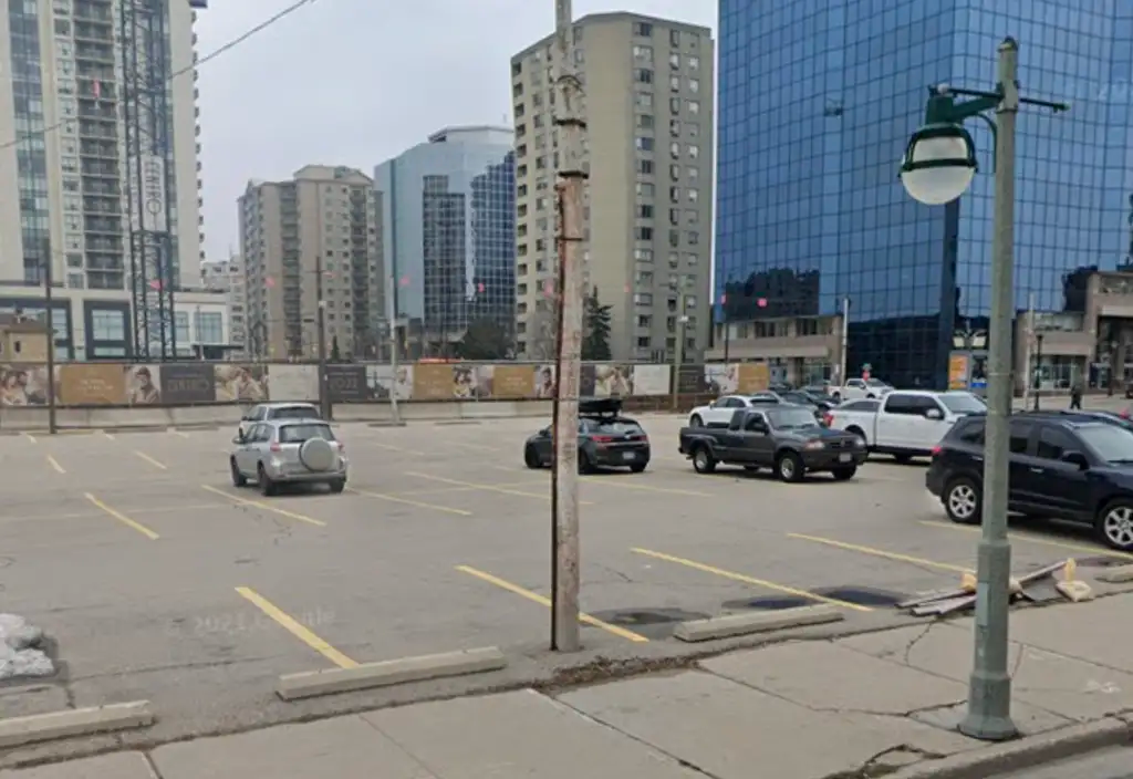 Book or Rent Car Parking Near Me in 100 Queens Ave 1063, London 253895103