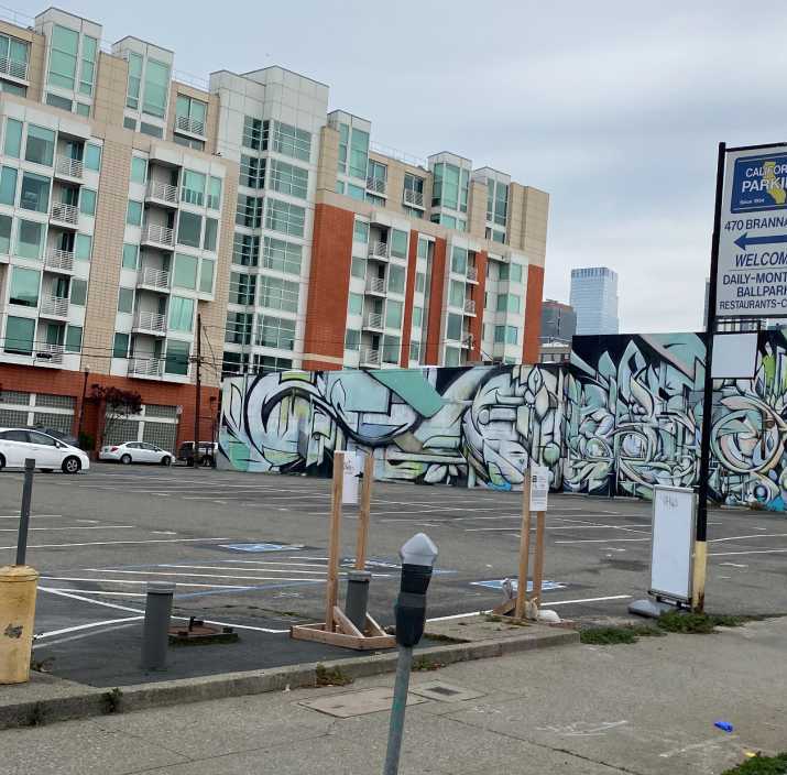 Parkings, Garages Et Places De Voitures À Louer - 470 Rue Brannan - Lot