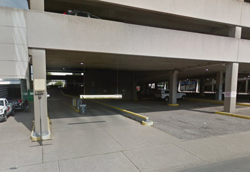 Parking, Garages And Car Spaces For Rent - 557 Lee St. E - Laidley Tower  Garage