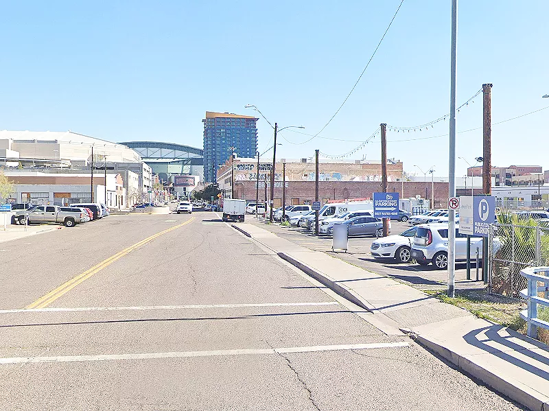 Parking For Rent - Parking Near 1 W. Jackson St.