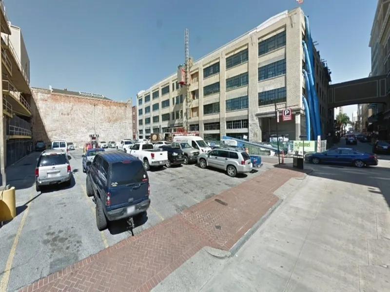 Parking For Rent - Parking Near 1001 Iberville St.
