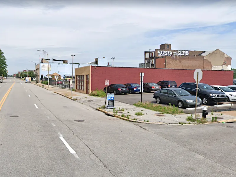 Parking For Rent - Parking Near 1301 Convention Plz.
