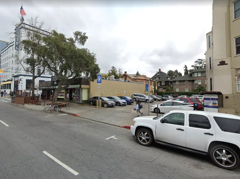 Parking For Rent - Parking Near 2541 Durant Ave.