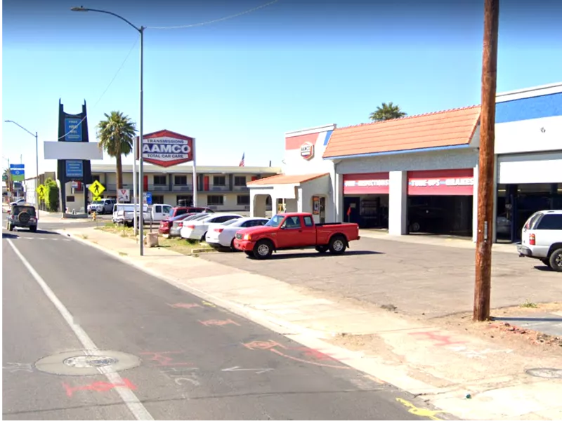 Parking For Rent - Parking Near 322 W. Van Buren St.