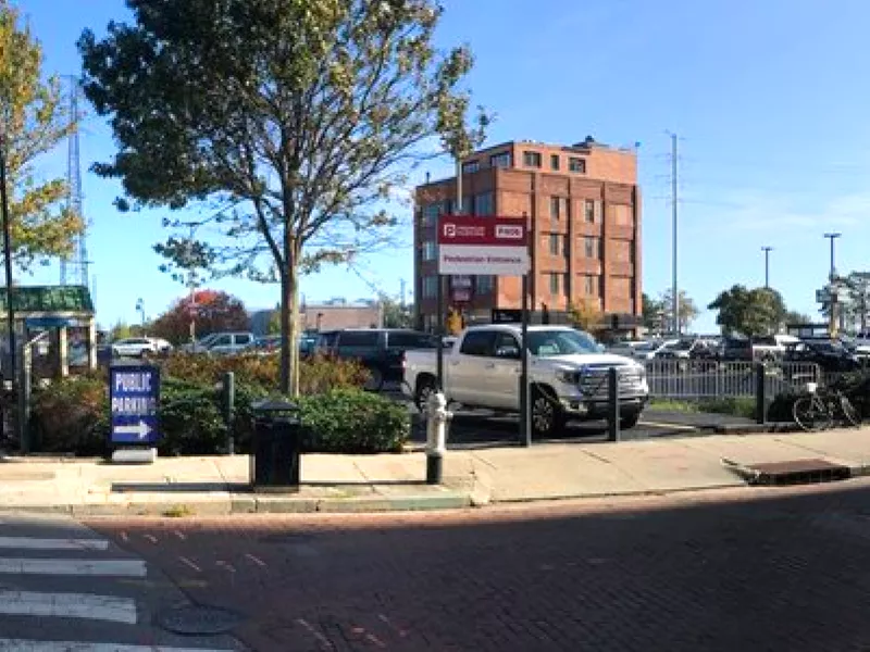 Parking For Rent - Parking Near 385 Iberville St.