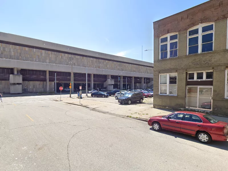 Parking For Rent - Parking Near 401 N. 3rd St.