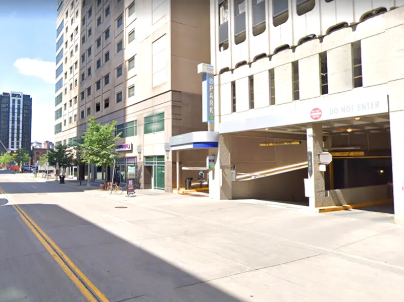Parking For Rent - Parking Near 800 S. Marquette Ave.