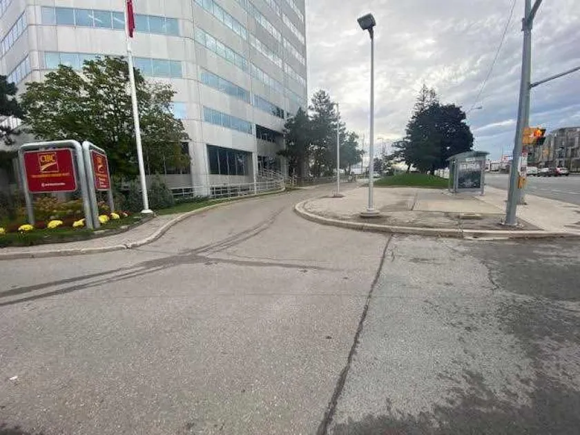 Lawrence Avenue West, Toronto Car Park Lawrence Avenue West, Toronto Car Park