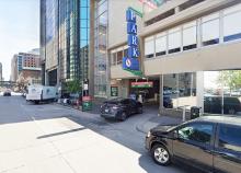 Parking, Garages And Car Spaces For Rent - Parking Near 921 Marquette Ave​.